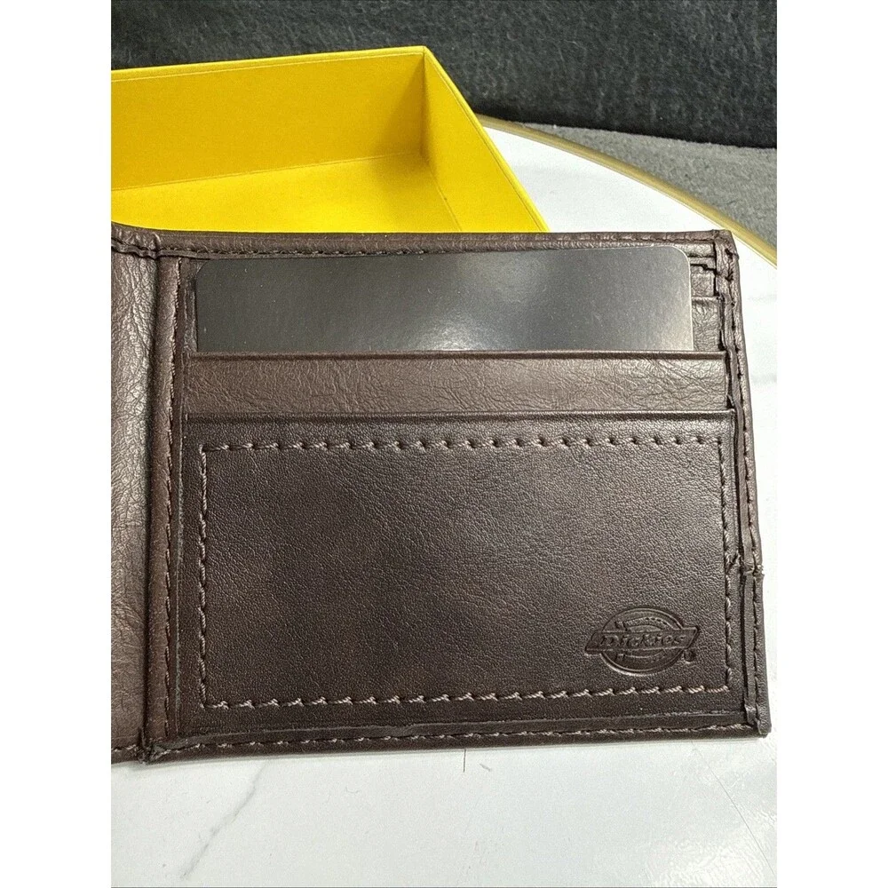 Dickies Men’s Brown Leather Bifold Wallet Textured Stitching Logo Slim Gift Box